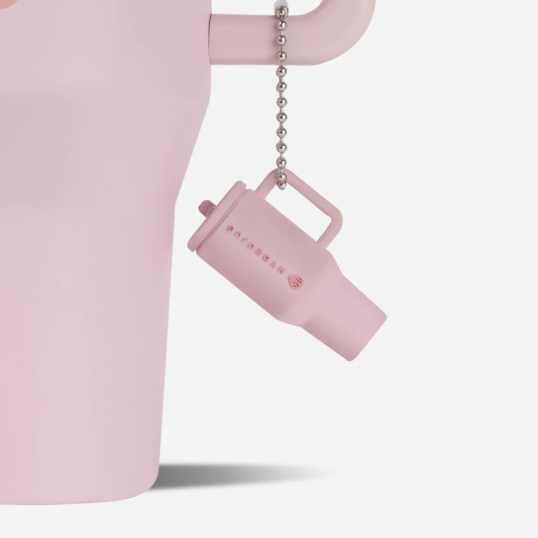 traveler-keychain-c8 Web-TravelerKeychainPhotos-PinkSand2.webp